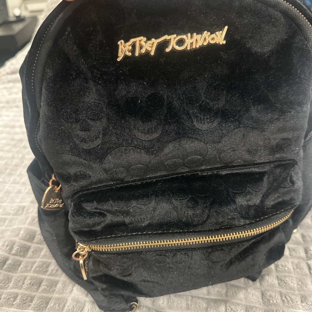 Rare Betsey Johnson Velvet skull embossed backpack.